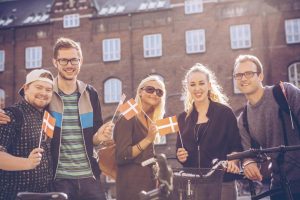 Danskarna är återigen lyckligast i världen. Foto: Istock
