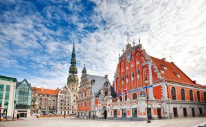 Riga – en av vårens billigaste storstäder. Foto: Istock.