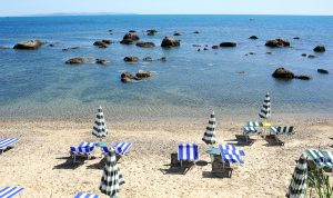Strand utanför Durrës. Foto: Bigstock.