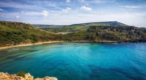 Lägg till dinosaurier och Malta blir inte bara vackert utan också coolt! Foto: GettyImages